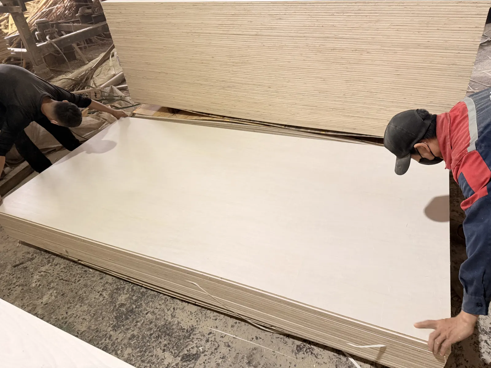 Real poplar plywood surface